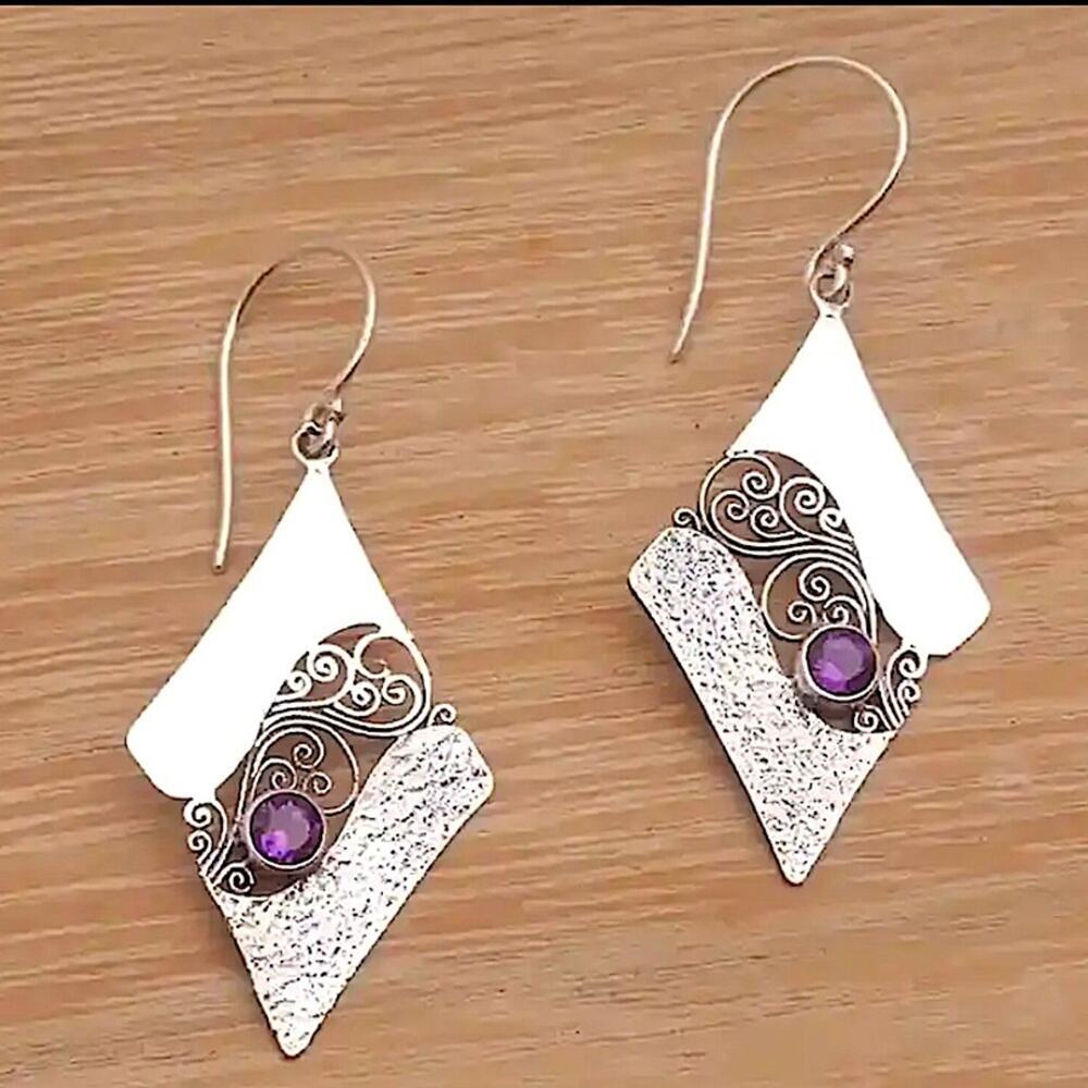 Diamond-shaped Amethyst Dangle Boho Earrings